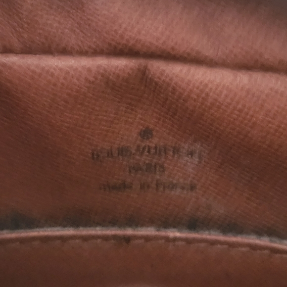 LOUIS VUITTON Compeigne 23 Clutch Monogram..Authentic!!! - Picture 9 of 11